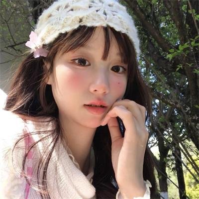 铁路的白蔷薇